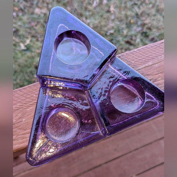 VTG PURPLE GLASS TEA LIGHT HOLDER - Picture 3 of 5